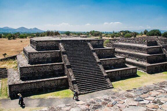 descubre el legado de los aztecas en la ciudad de mexico el equipo de los aztecas